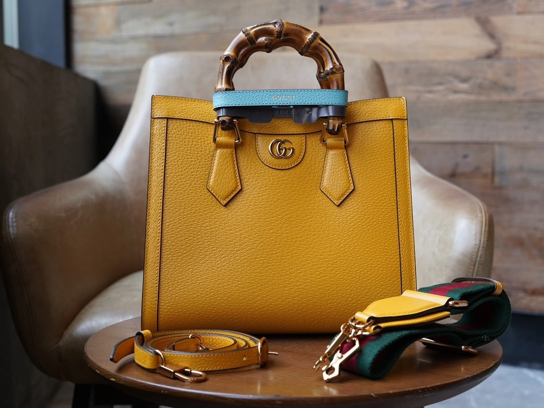 MOMO-- 702721-U3ZDT-7480 high quality version item：C-B461H0701Q