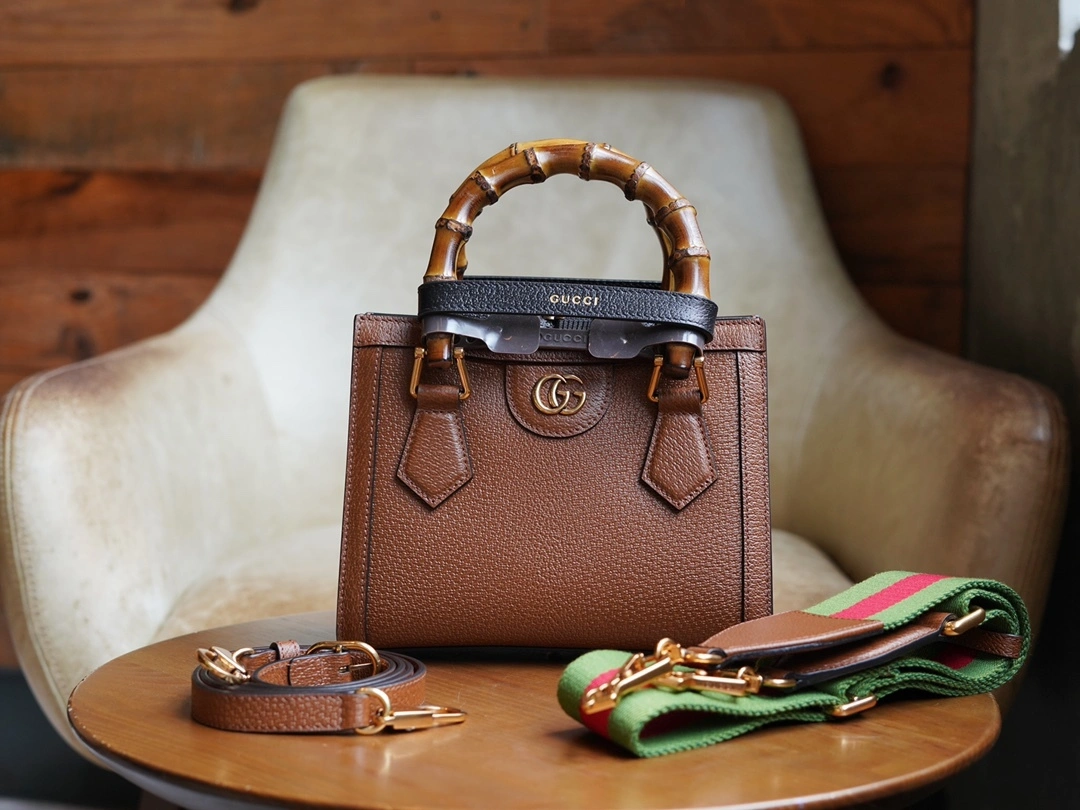 &MOMO-- 702732-U3ZDT-2185 high quality version item：C-B461H1048Q