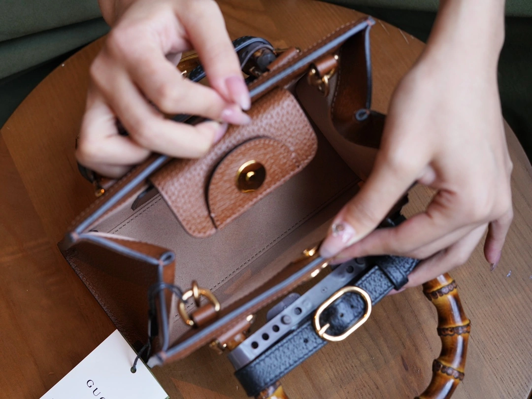 &MOMO-- 702732-U3ZDT-2185 high quality version item：C-B461H1048Q