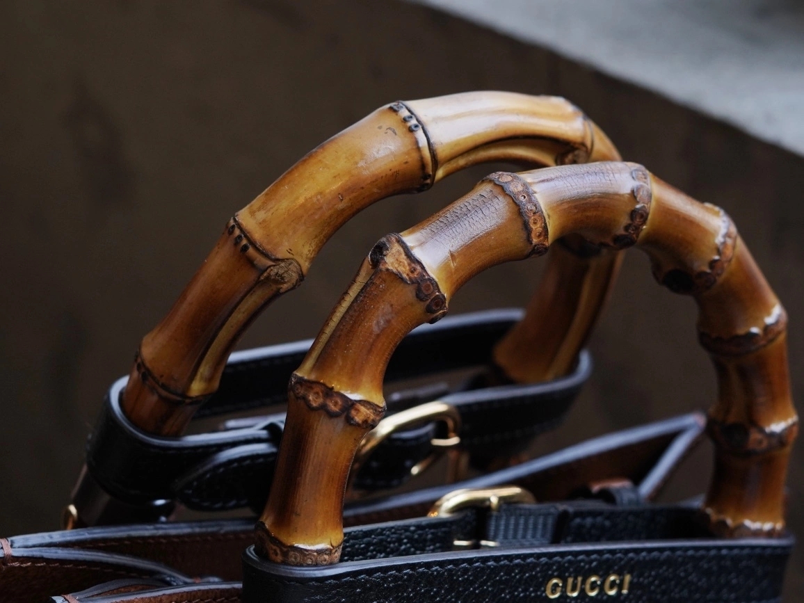 &MOMO-- 702732-U3ZDT-2185 high quality version item：C-B461H1048Q