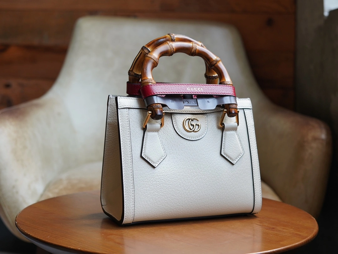 MOMO-- 702732-U3ZDT-9196 high quality version item：C-B461H1049Q