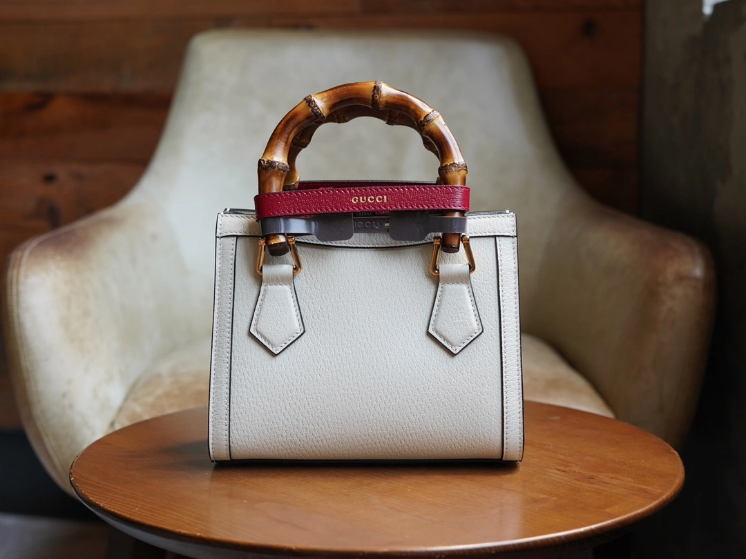 MOMO-- 702732-U3ZDT-9196 high quality version item：C-B461H1049Q