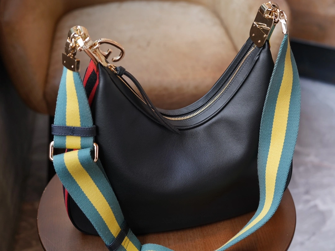 MOMO-- 702823-UXWBG-1037 2Colour high quality version item：C-B461H1619Q-2