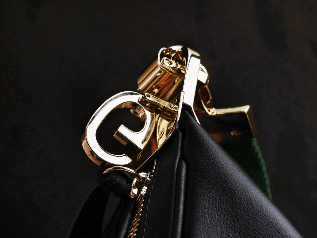 MOMO-- 702823-UXWBG-1037 2Colour high quality version item：C-B461H1619Q-2