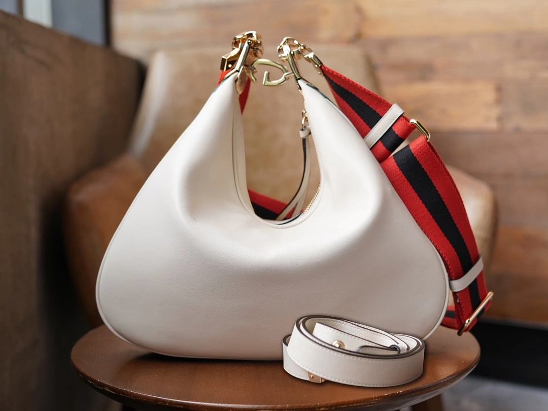 MOMO-- 702823-UXWBG-9109 high quality version item：C-B461H1617Q
