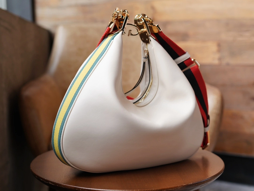 MOMO-- 702823-UXWBG-9109 high quality version item：C-B461H1617Q