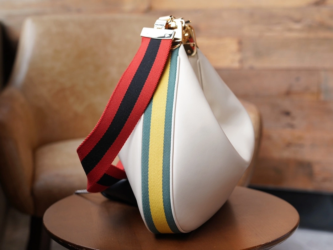 MOMO-- 702823-UXWBG-9109 high quality version item：C-B461H1617Q