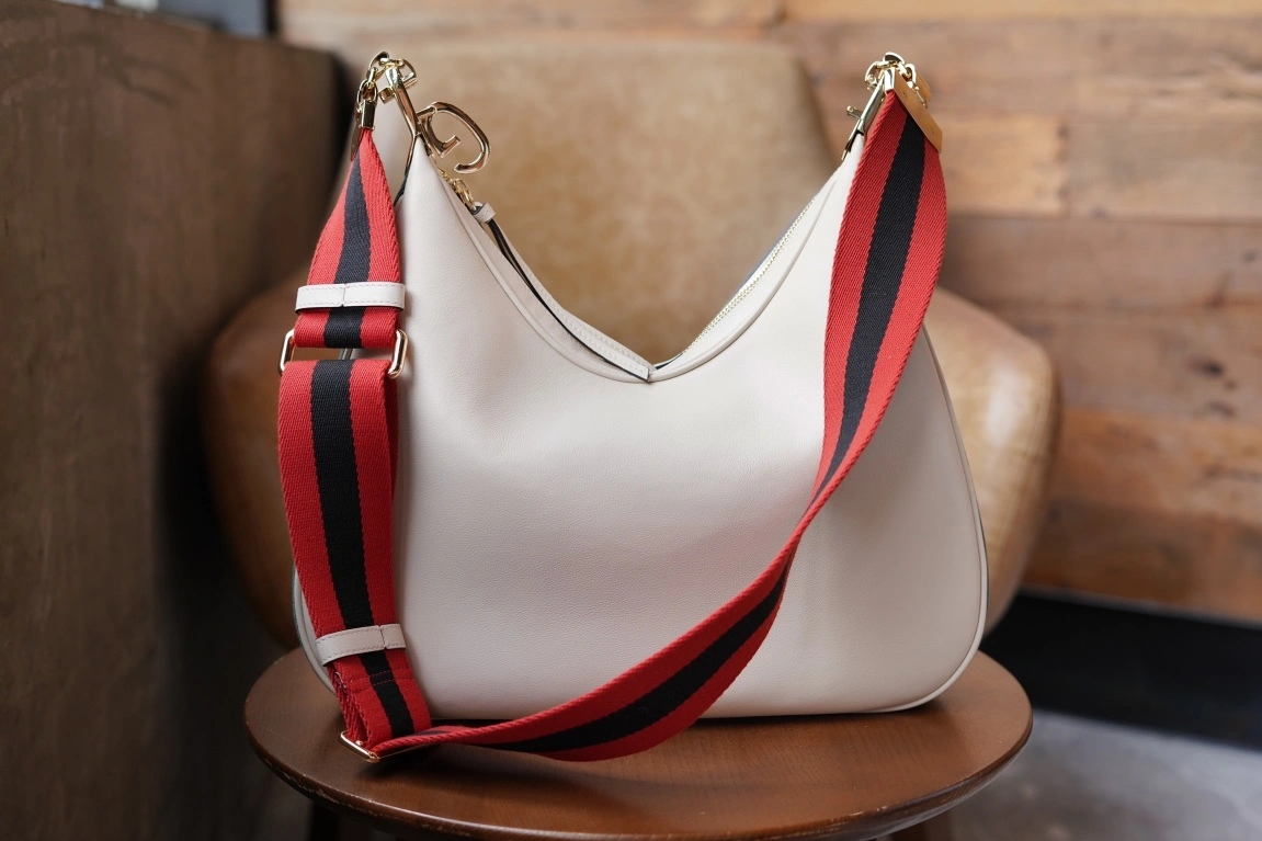 MOMO-- 702823-UXWBG-9109 high quality version item：C-B461H1617Q