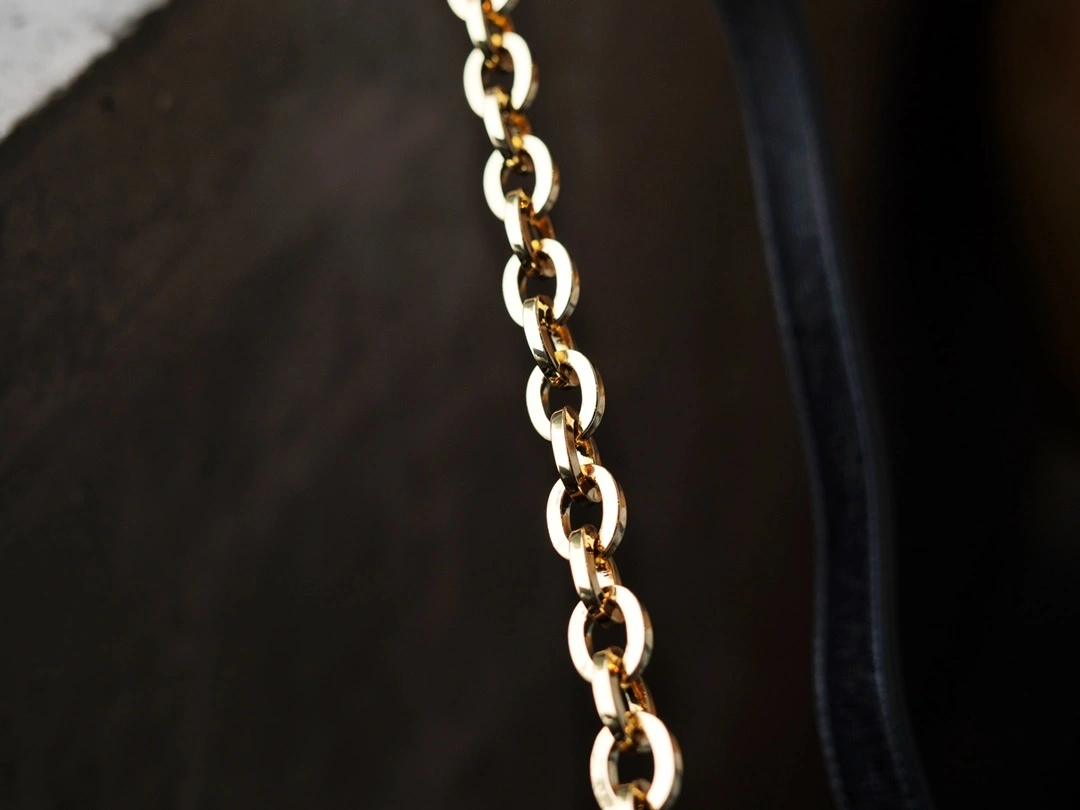 MOMO-- 703848 AAA7G 1000 703848-1DB0G-1000 high quality version item：C-B461H1107Q