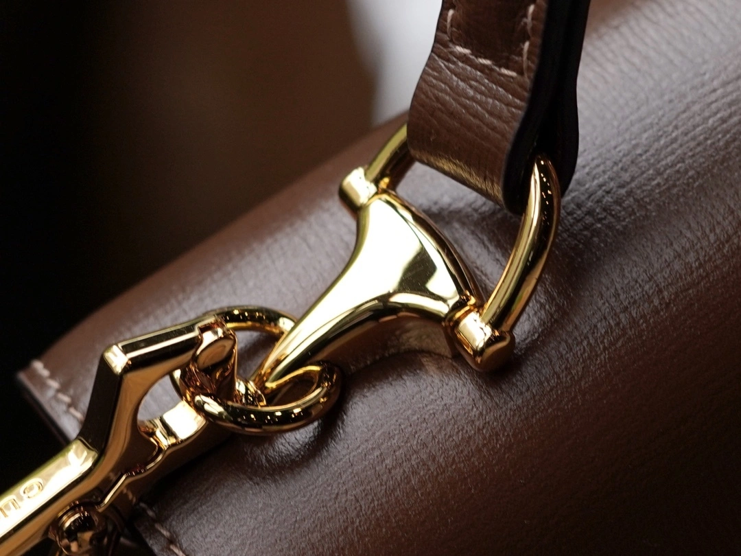MOMO-- 703848-AAA7G-2361 high quality version item：C-B461H1105Q