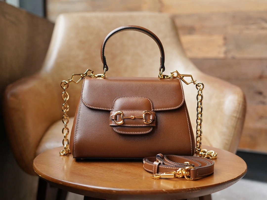 MOMO-- 703848-AAA7G-2361 high quality version item：C-B461H1105Q
