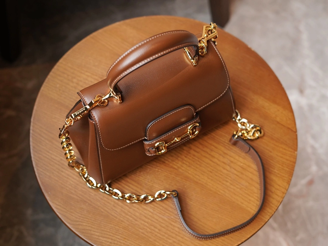 MOMO-- 703848-AAA7G-2361 high quality version item：C-B461H1105Q