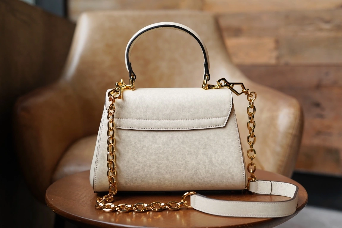 MOMO-- 703848-AAA7G-9022 high quality version item：C-B461H1106Q