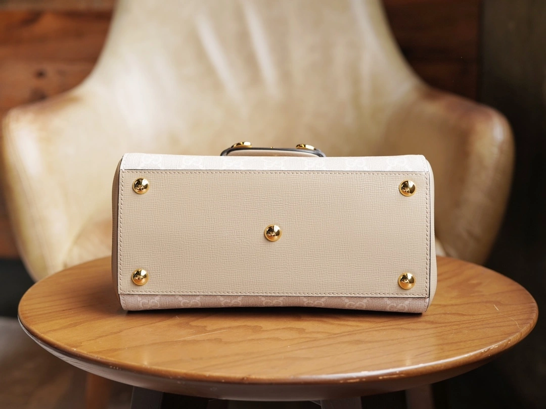 MOMO-- 703848-FABLN-9897 high quality version item：C-B461H1114Q