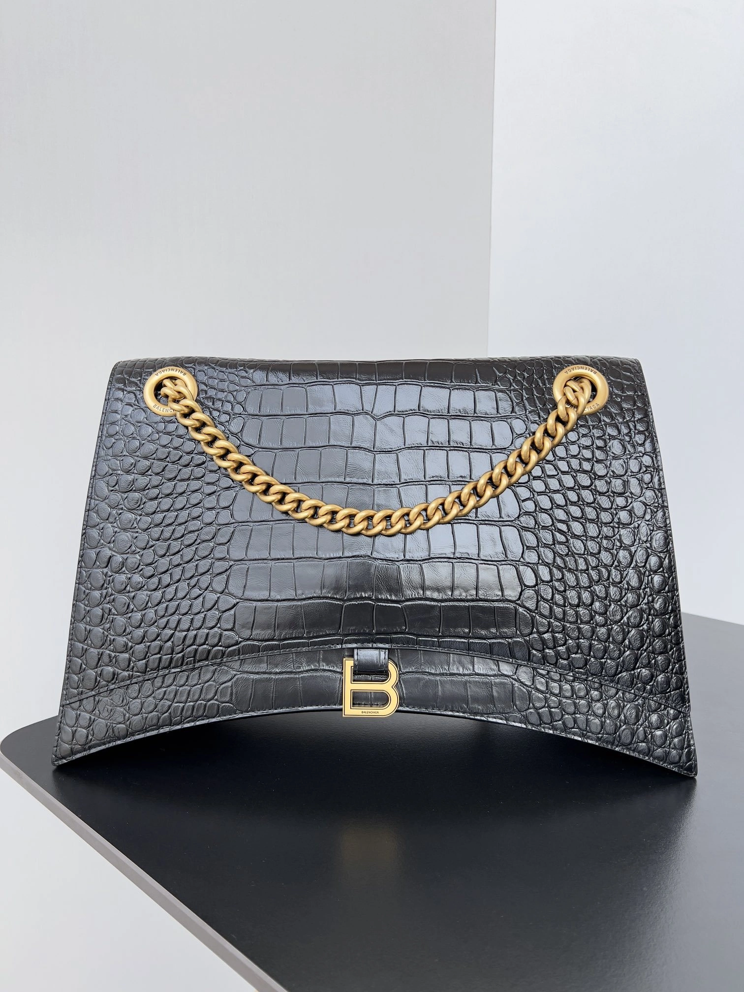 MOMO-- 716332210IX1000 high quality version item：C-B063I2032V