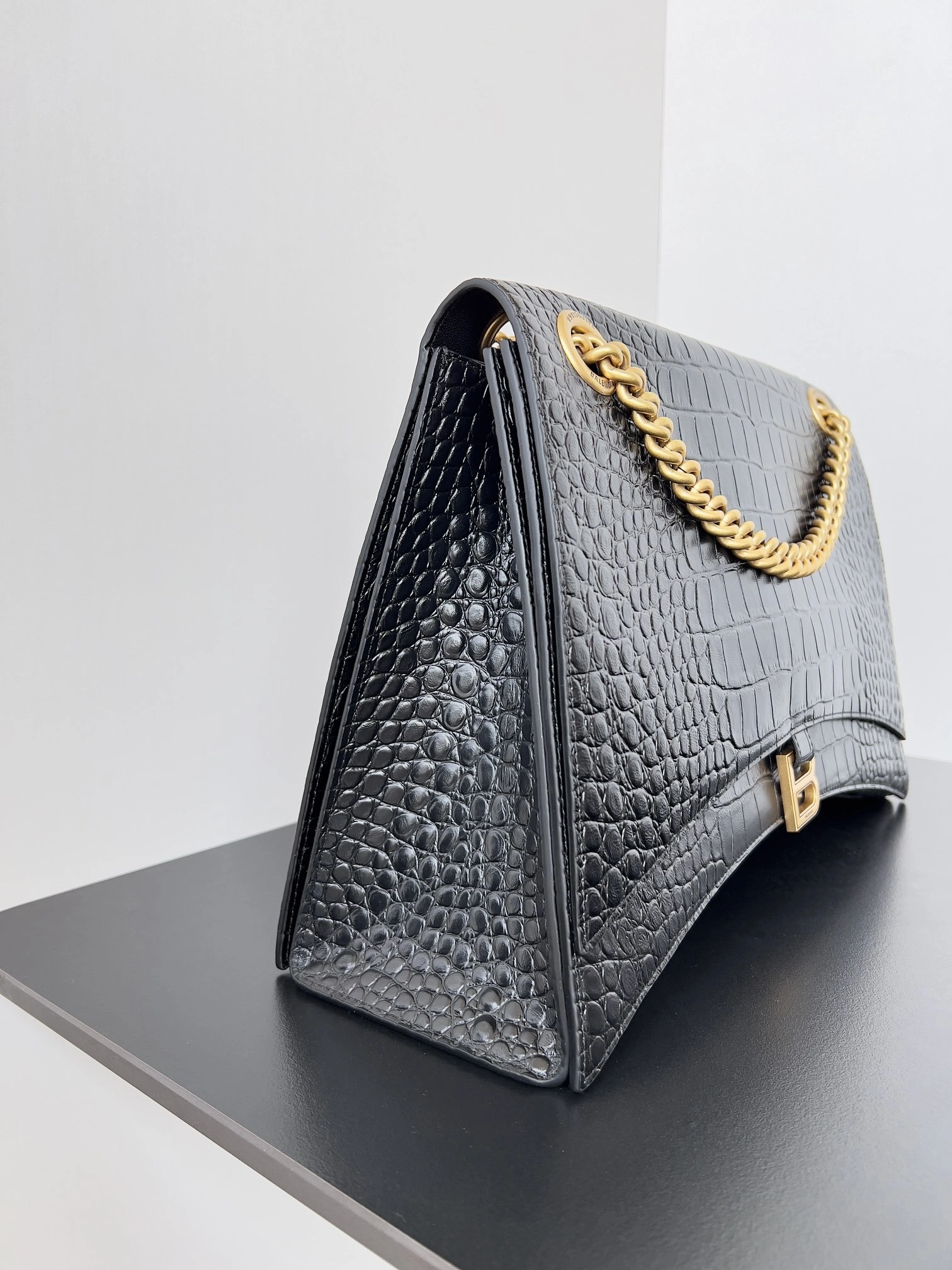 MOMO-- 716332210IX1000 high quality version item：C-B063I2032V