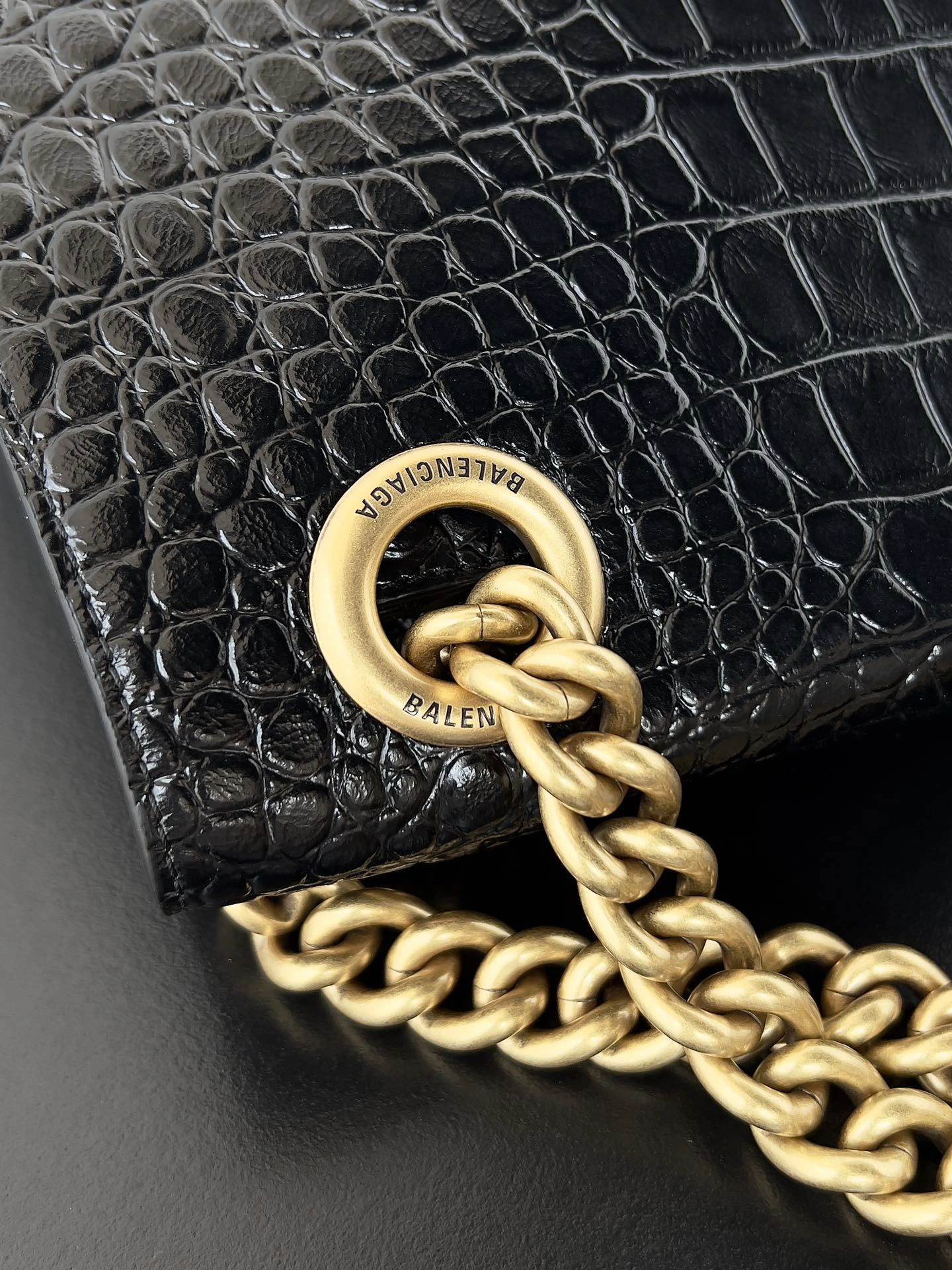 MOMO-- 716332210IX1000 high quality version item：C-B063I2032V