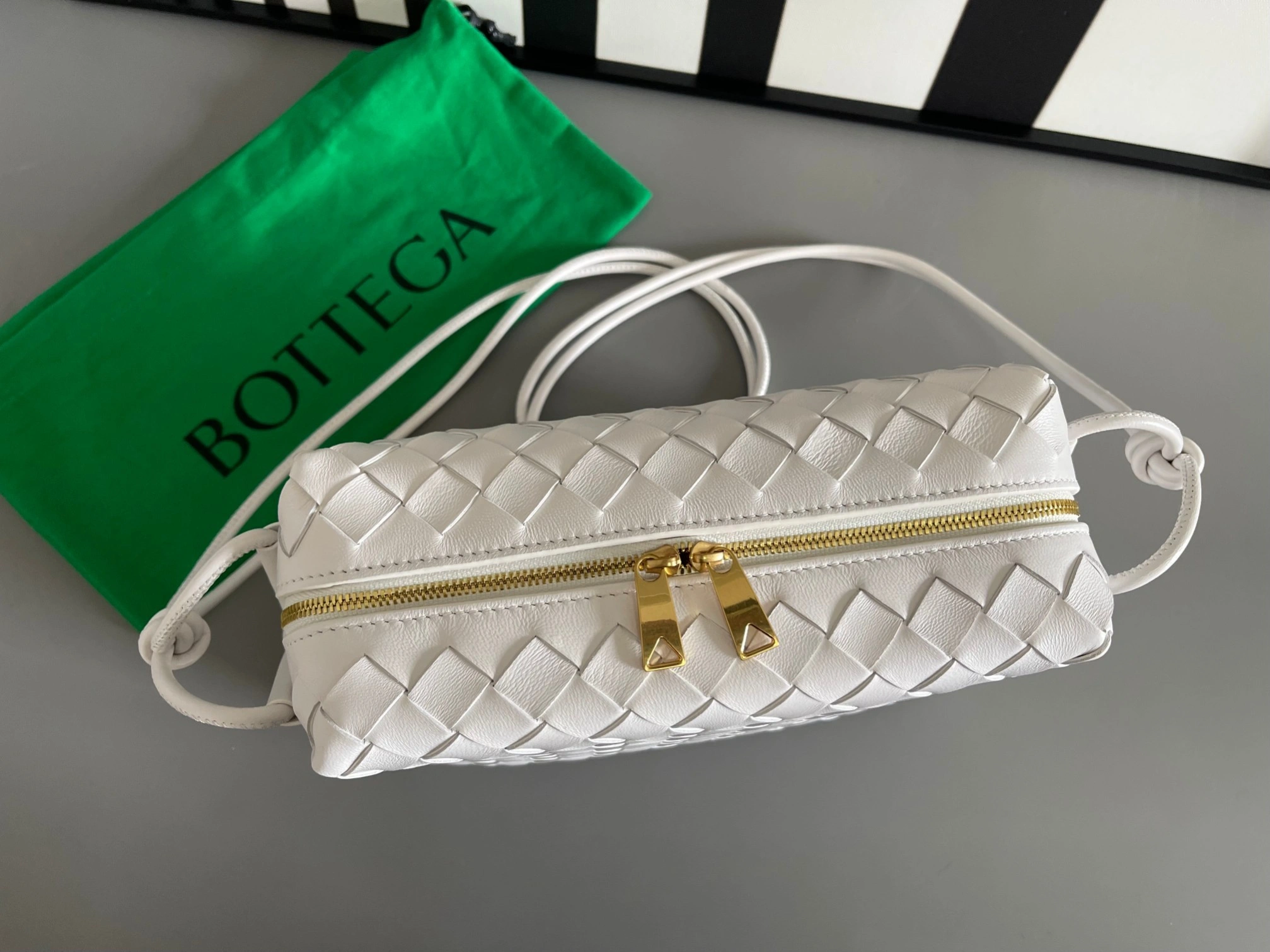 MOMO-- 723548V1G119009 sheepskin item:C-B134L0928R