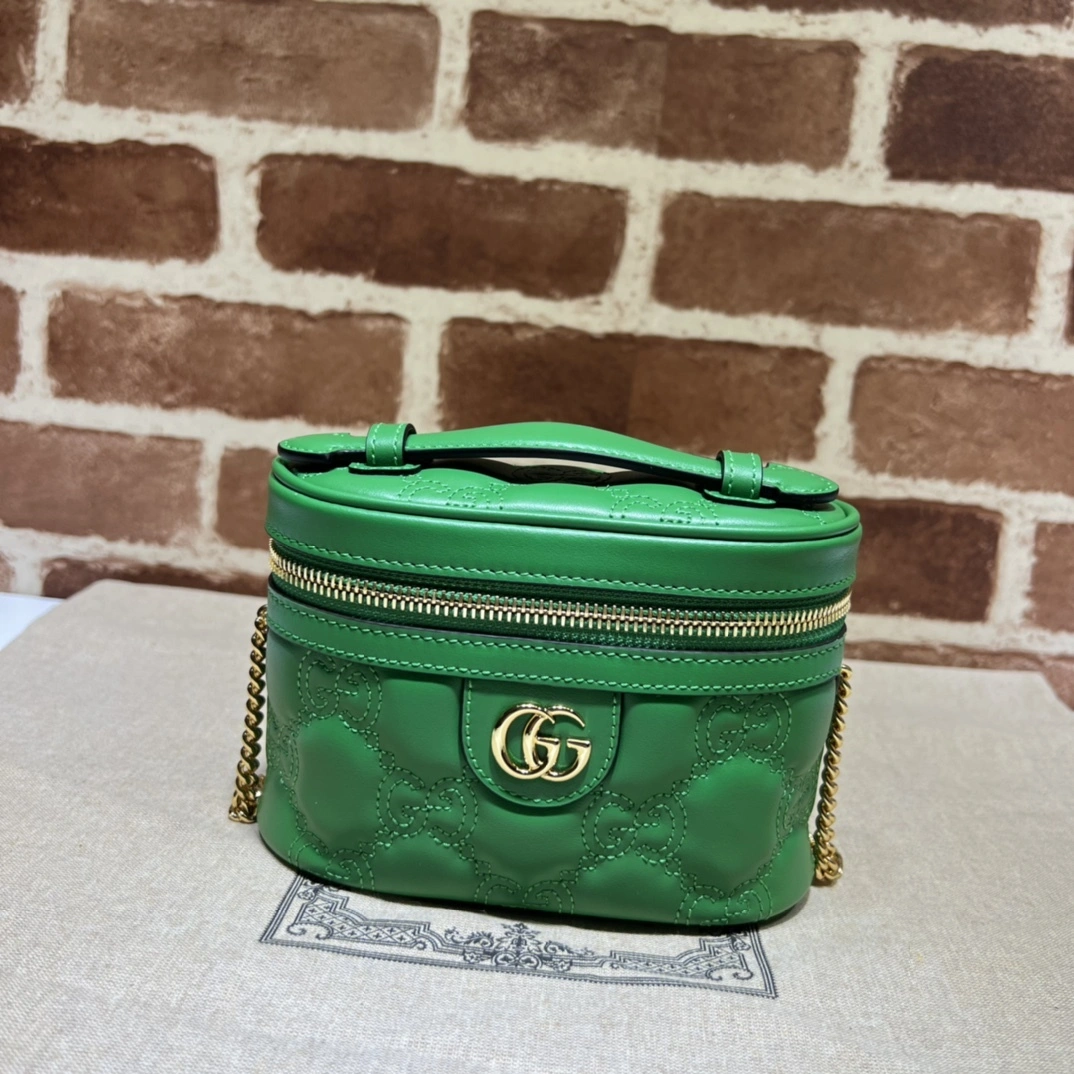 MOMO-- 723770-UM8IG-3219 item:D-B063E1107