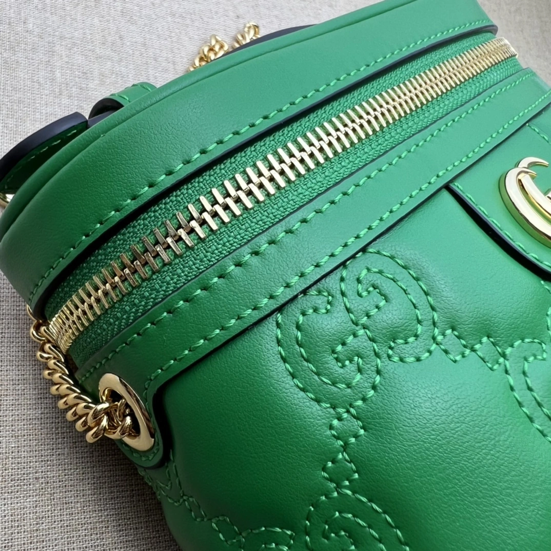 MOMO-- 723770-UM8IG-3219 item:D-B063E1107