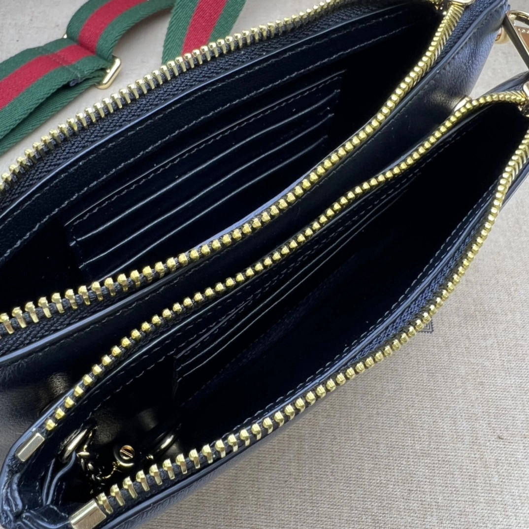 MOMO-- 724599-UXXAG-1060 item:D-B063E1134