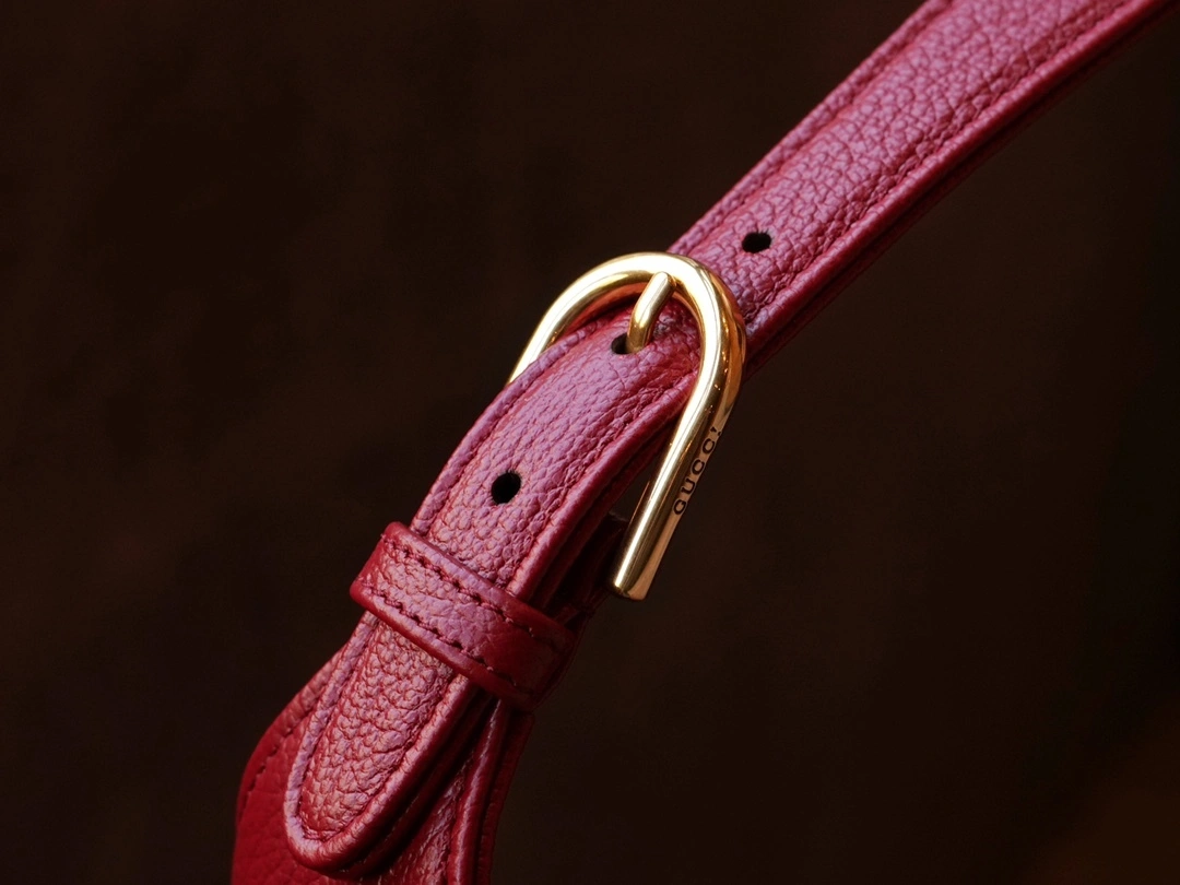MOMO-- 726274-AAA9F-6433 high quality version item：C-B461H1091Q