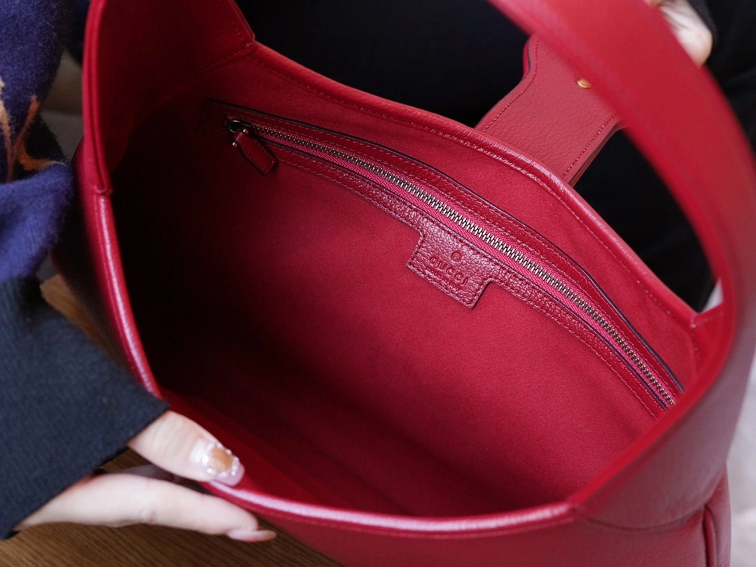 MOMO-- 726274-AAA9F-6433 high quality version item：C-B461H1091Q