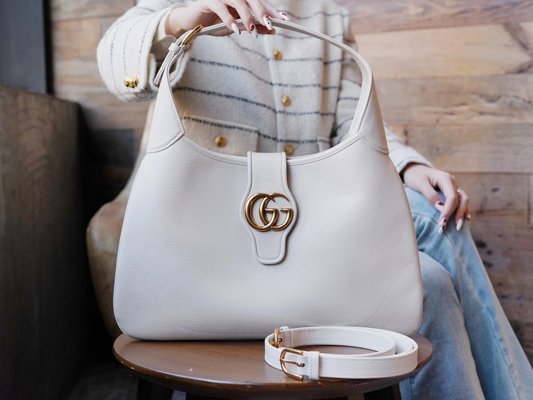MOMO-- 726274-AABE9-9022 high quality version item：C-B461H1089Q