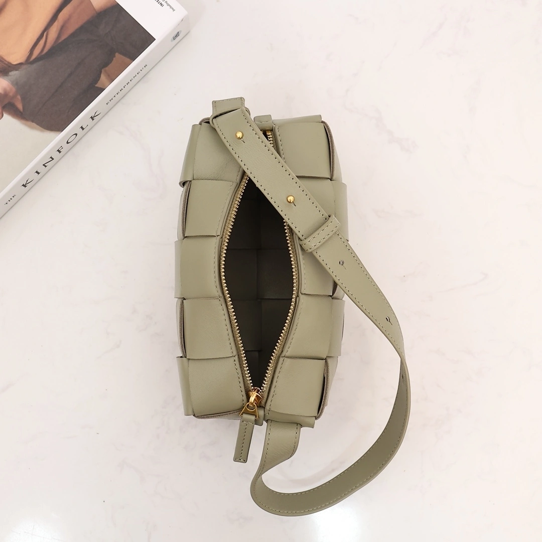 MOMO-- 729166VMAY12916 Brick Cassette item:C-B000L0947R