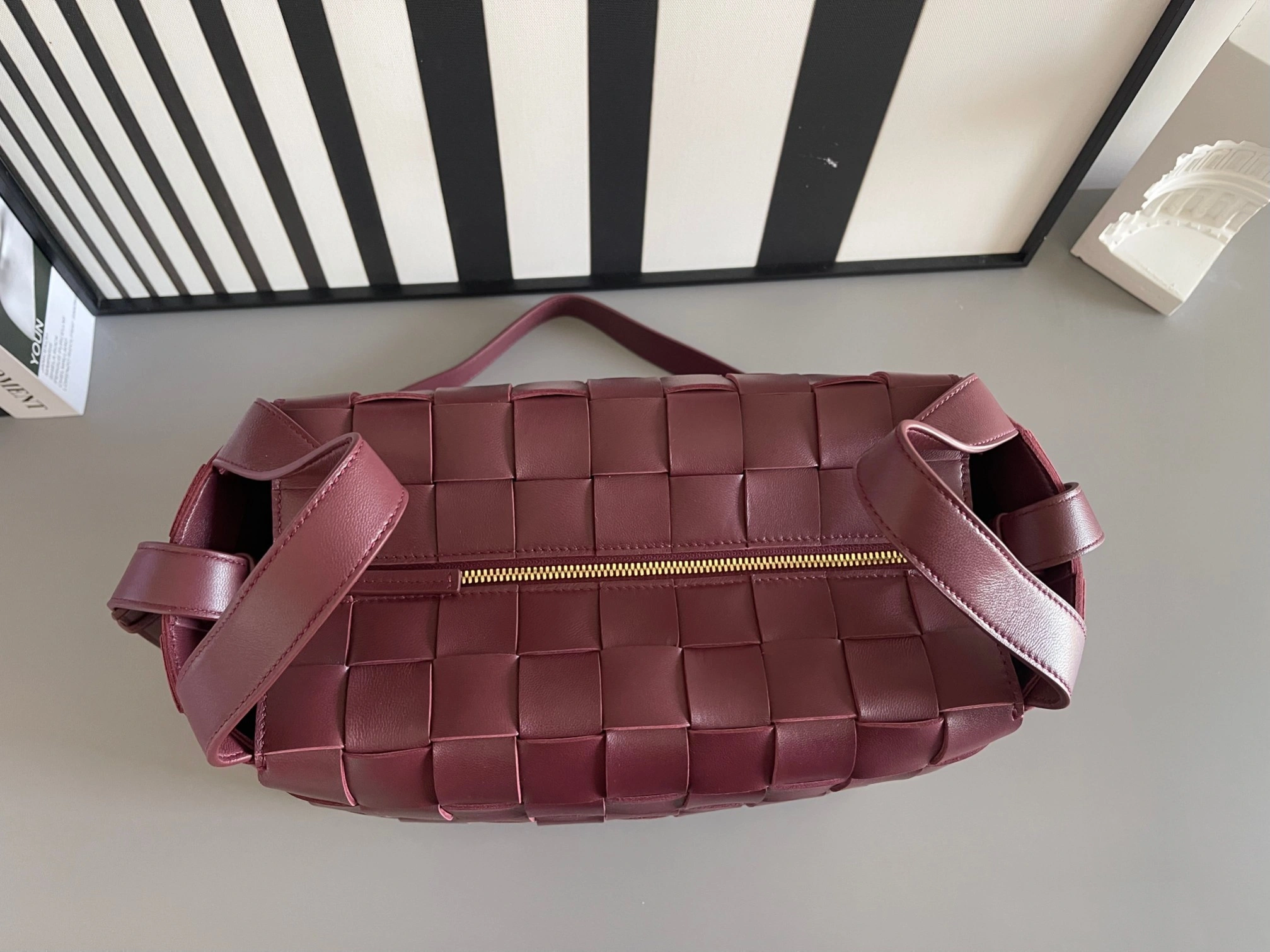 MOMO-- 730327VMAY12247 cowhide item:C-B134L0964R