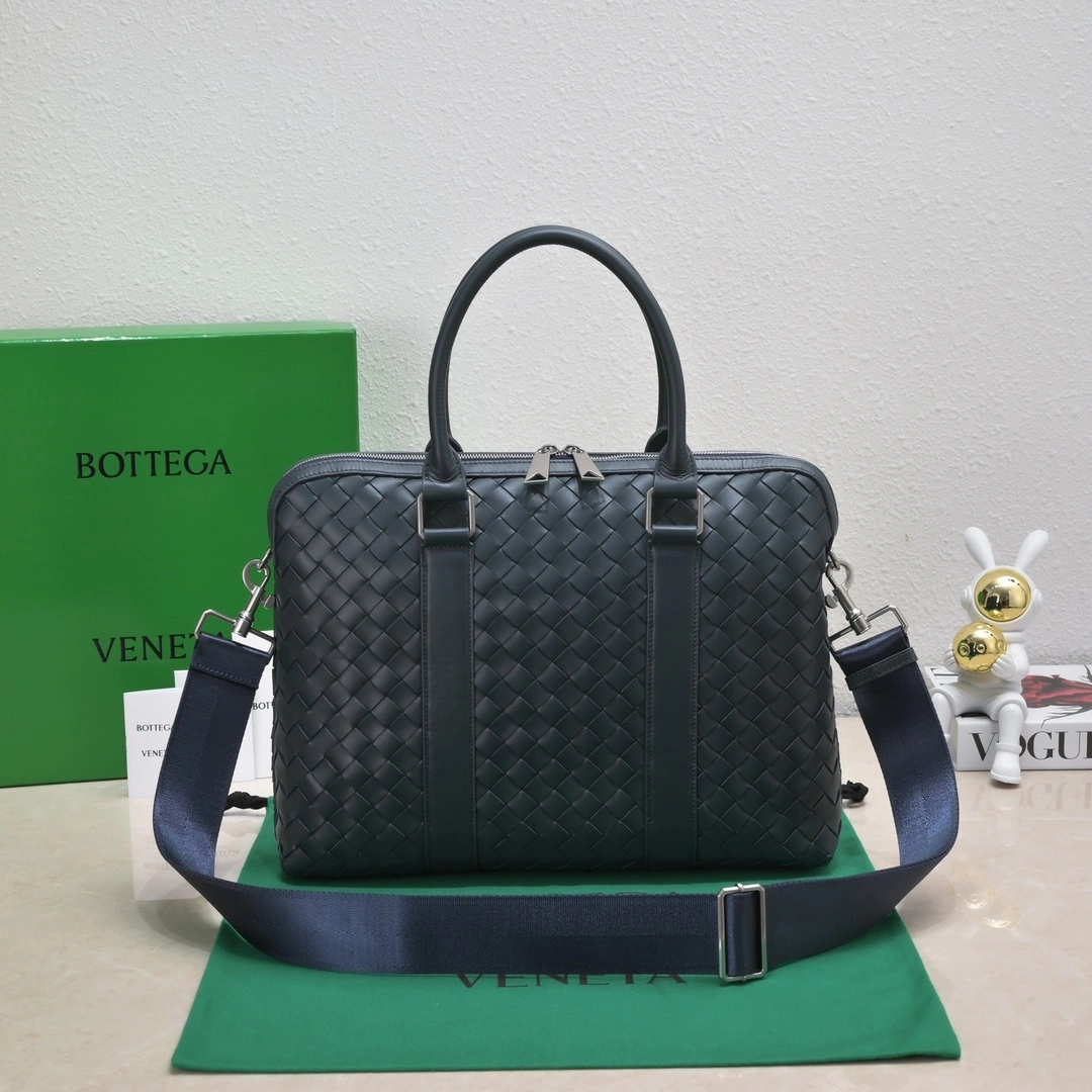 MOMO-- 732069V2E418838 Calfskin item:C-B134L0929R