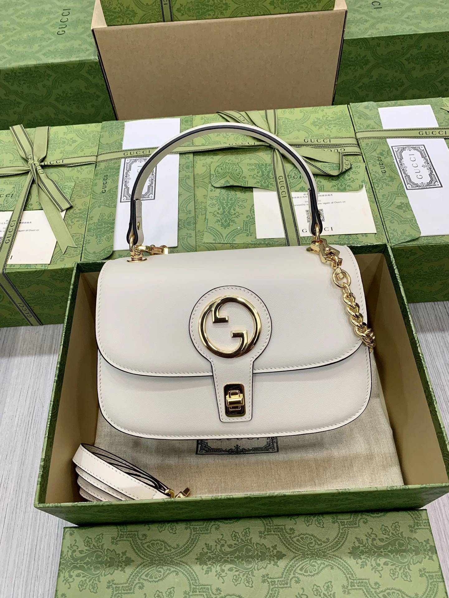 MOMO-- 735101-UXX0G-9022 high quality version item：C-B007F1801R