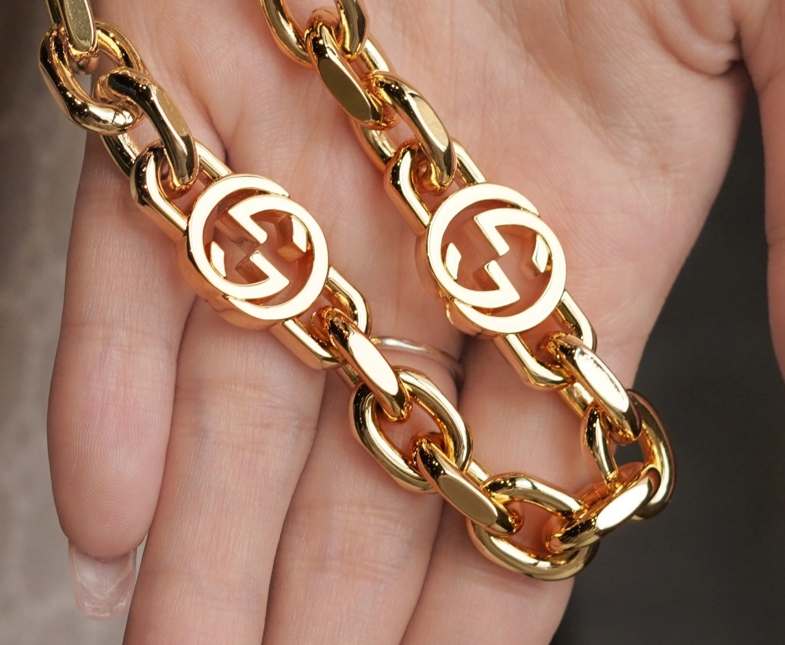 MOMO-- 735178-1DB0G-1000 high quality version item：C-B461H1081Q