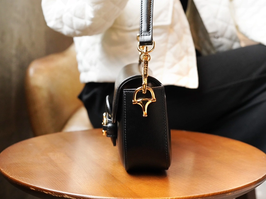 MOMO-- 735178-1DB0G-1000 high quality version item：C-B461H1081Q