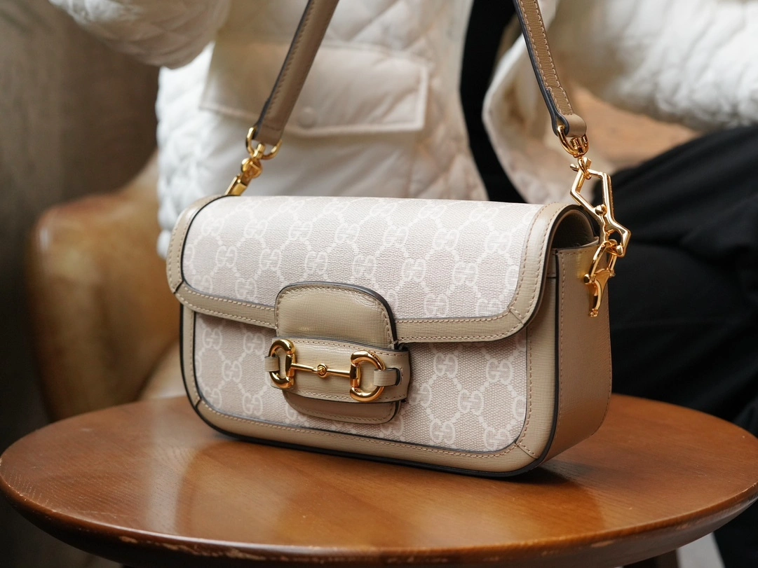 MOMO-- 735178-FABLN-9897 high quality version item：C-B461H1080Q