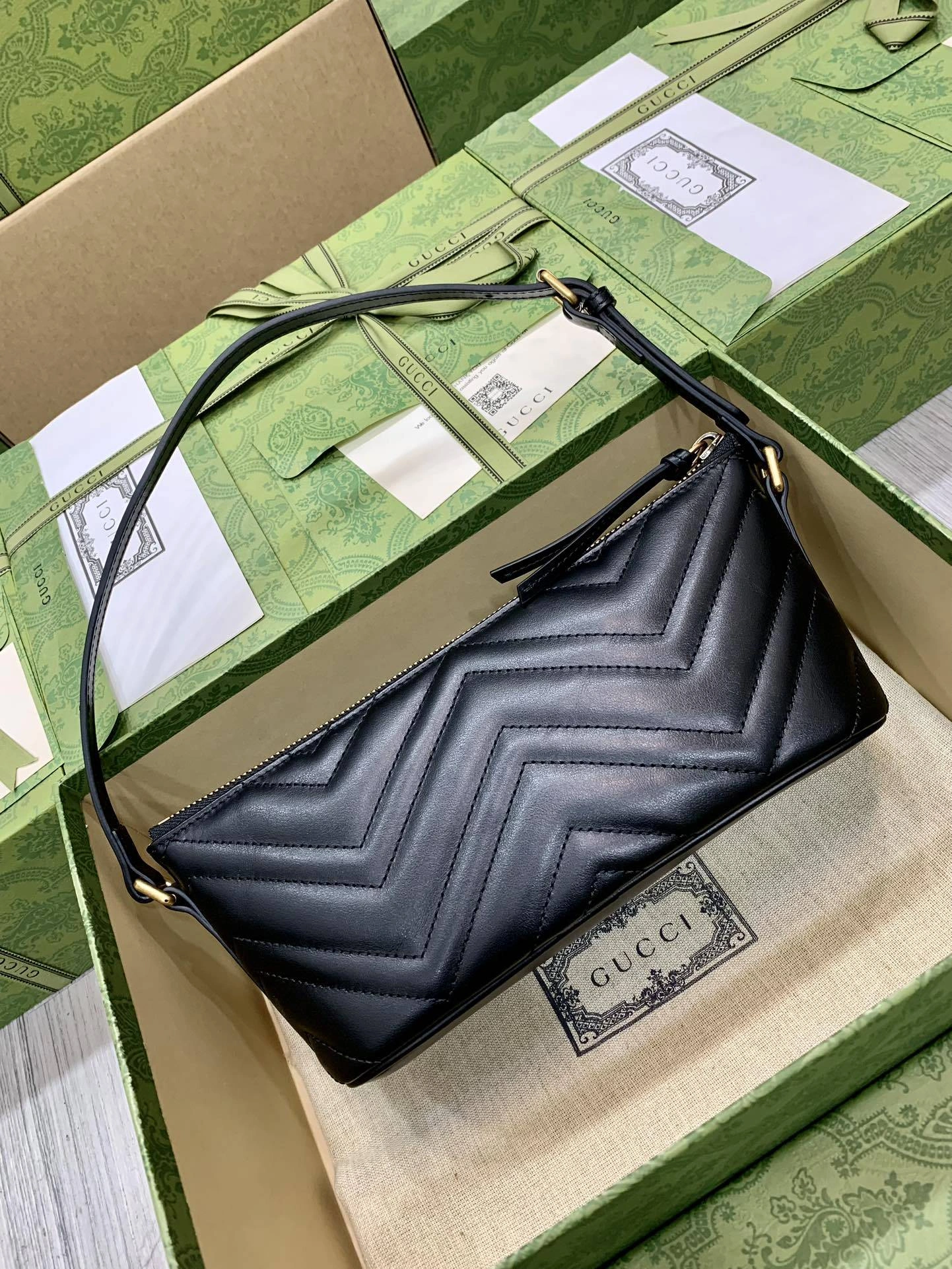 MOMO-- 739166-AABZB-1000 high quality version item：C-B007F1841R