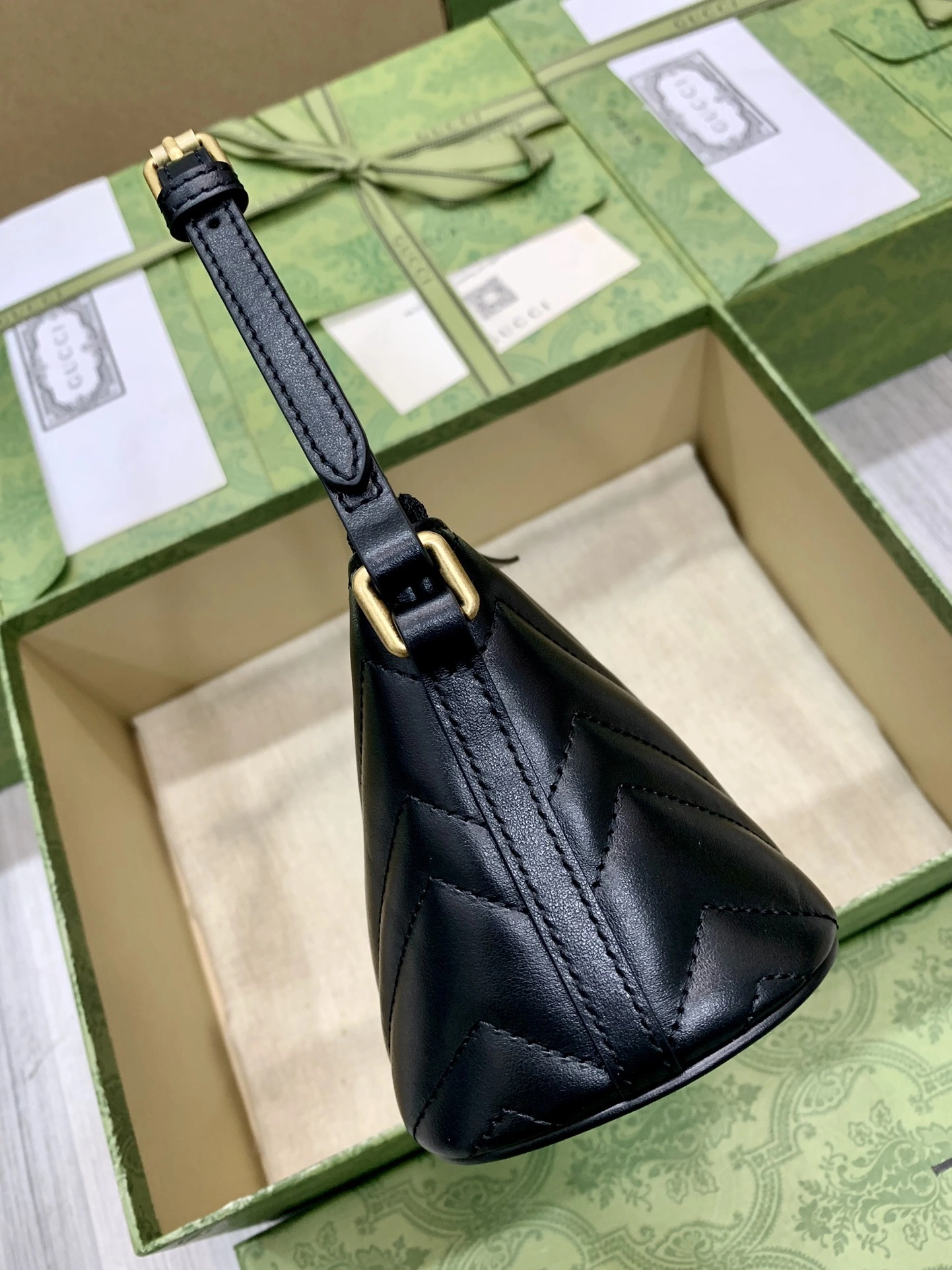 MOMO-- 739166-AABZB-1000 high quality version item：C-B007F1841R