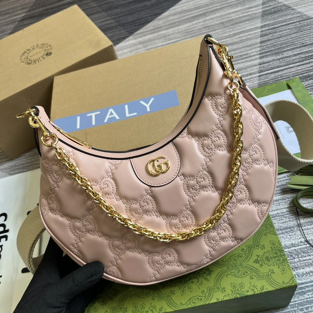 MOMO-- 739709-UM8HG-5941 high quality version item：C-B815I2566V
