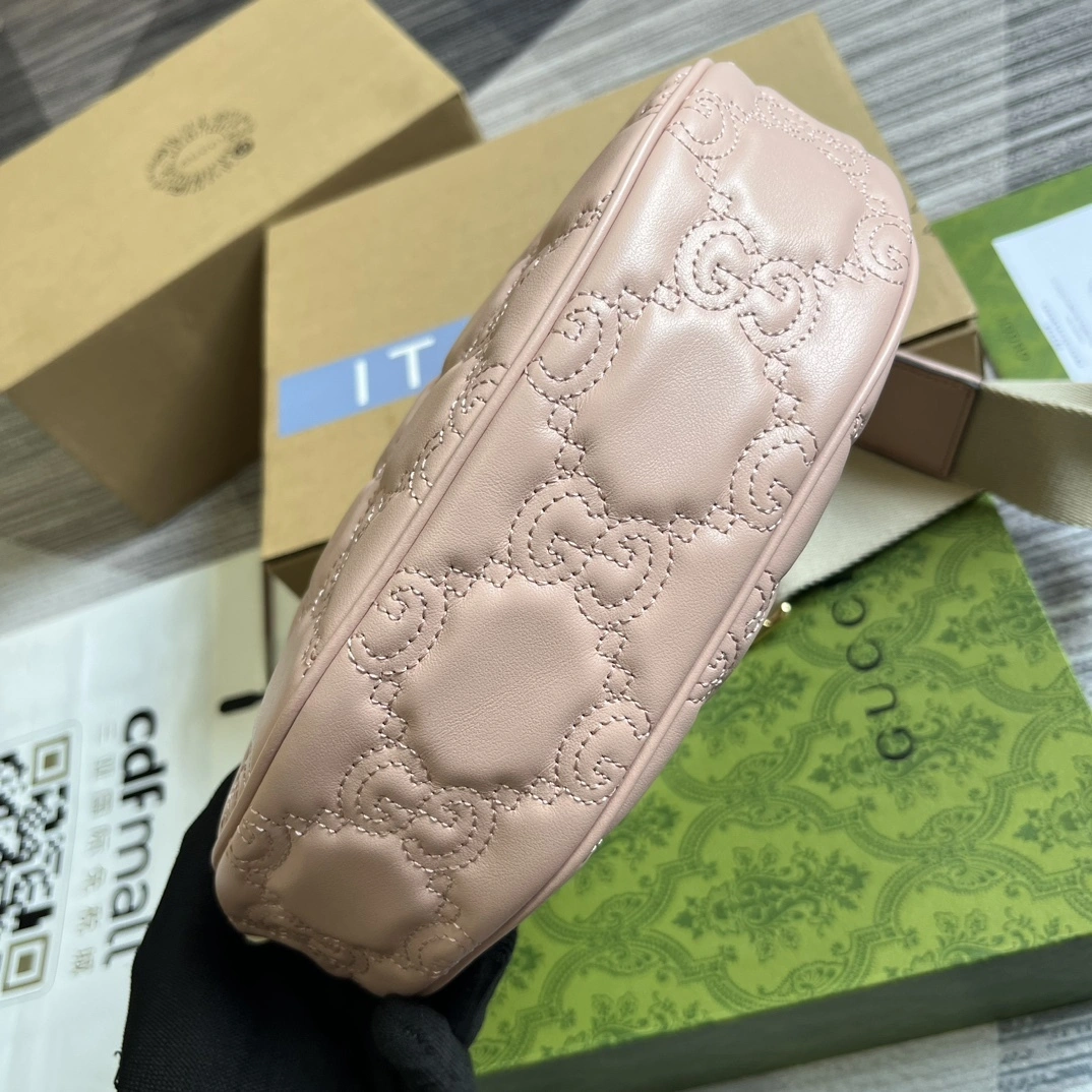 MOMO-- 739709-UM8HG-5941 high quality version item：C-B815I2566V