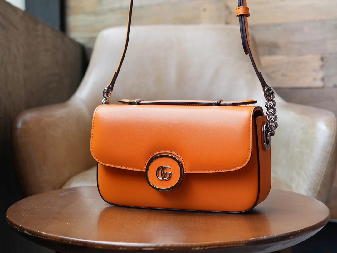 MOMO-- 739722-AABSG-7603 high quality version item：C-B461H1059Q