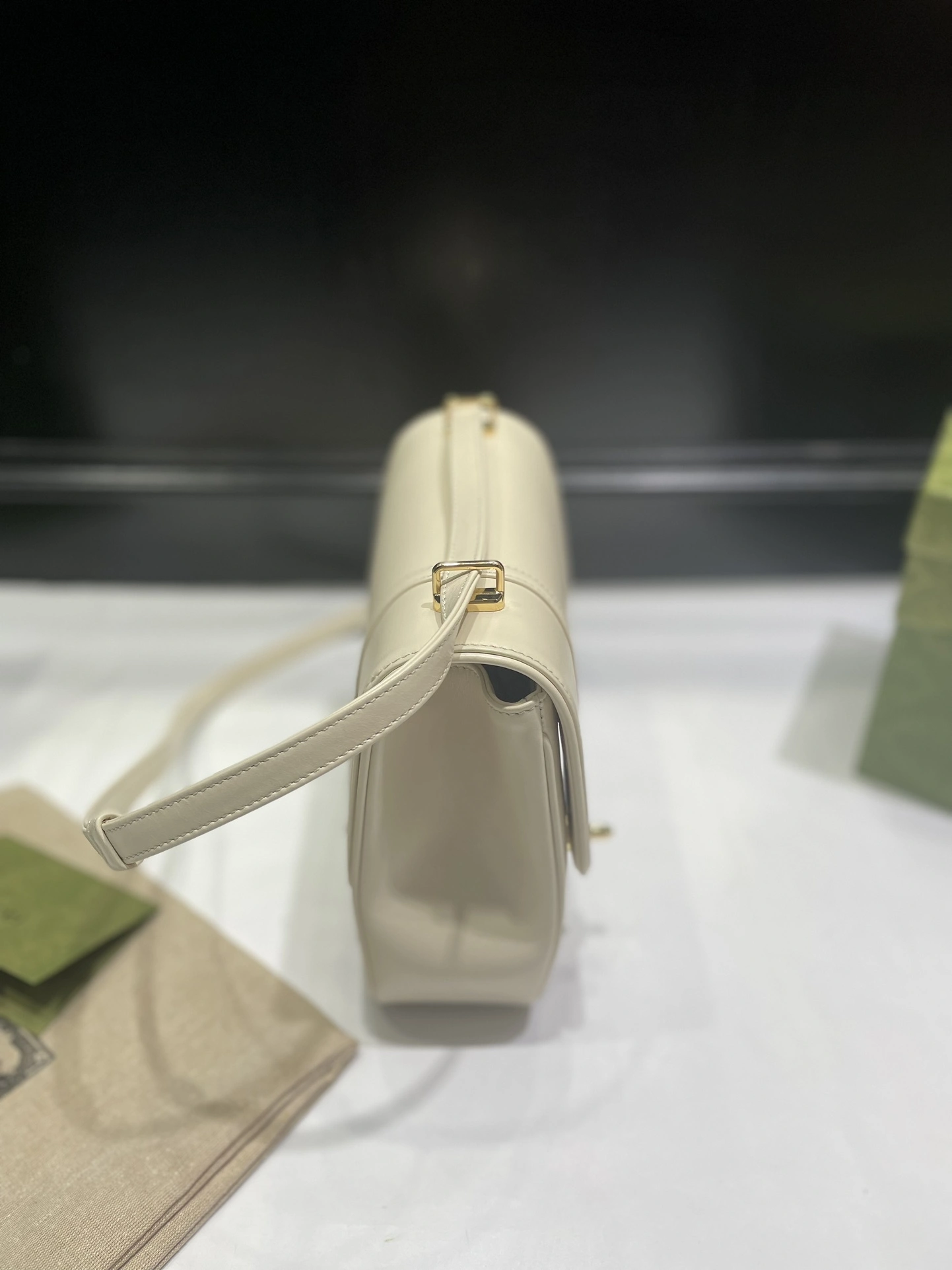 MOMO-- 740988-AAB2B-9022 high quality version item：C-B007F1881R
