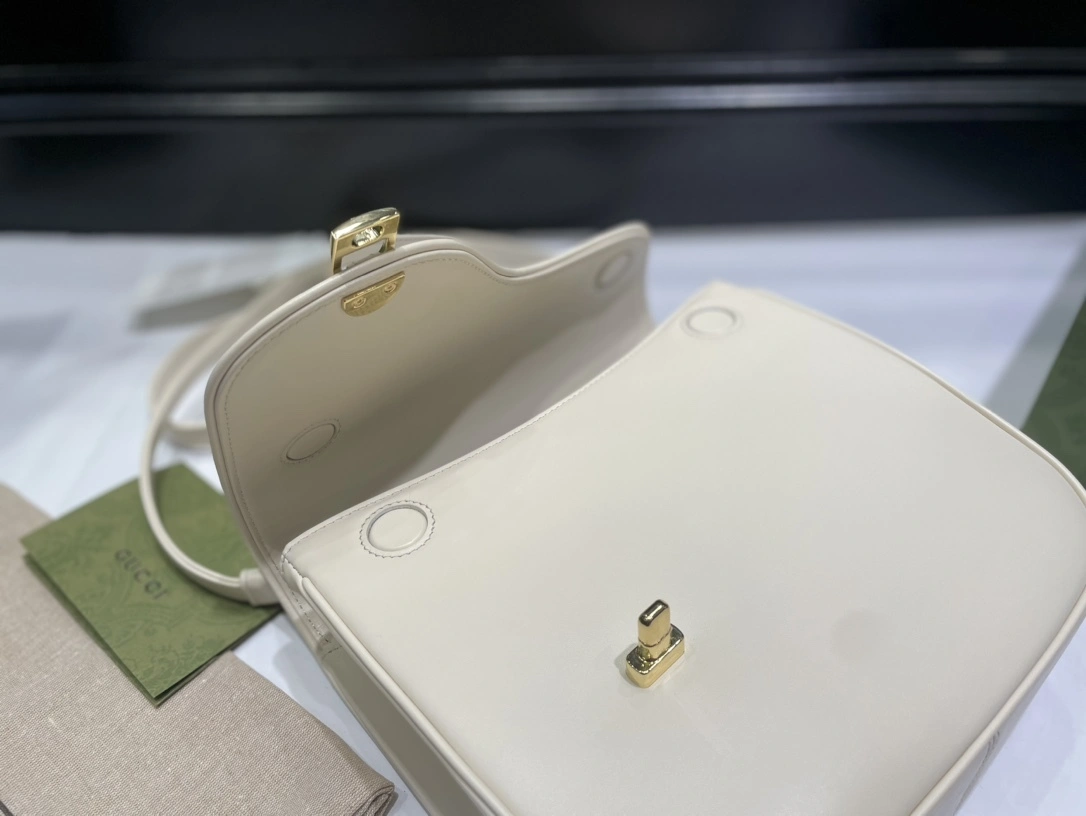 MOMO-- 740988-AAB2B-9022 high quality version item：C-B007F1881R