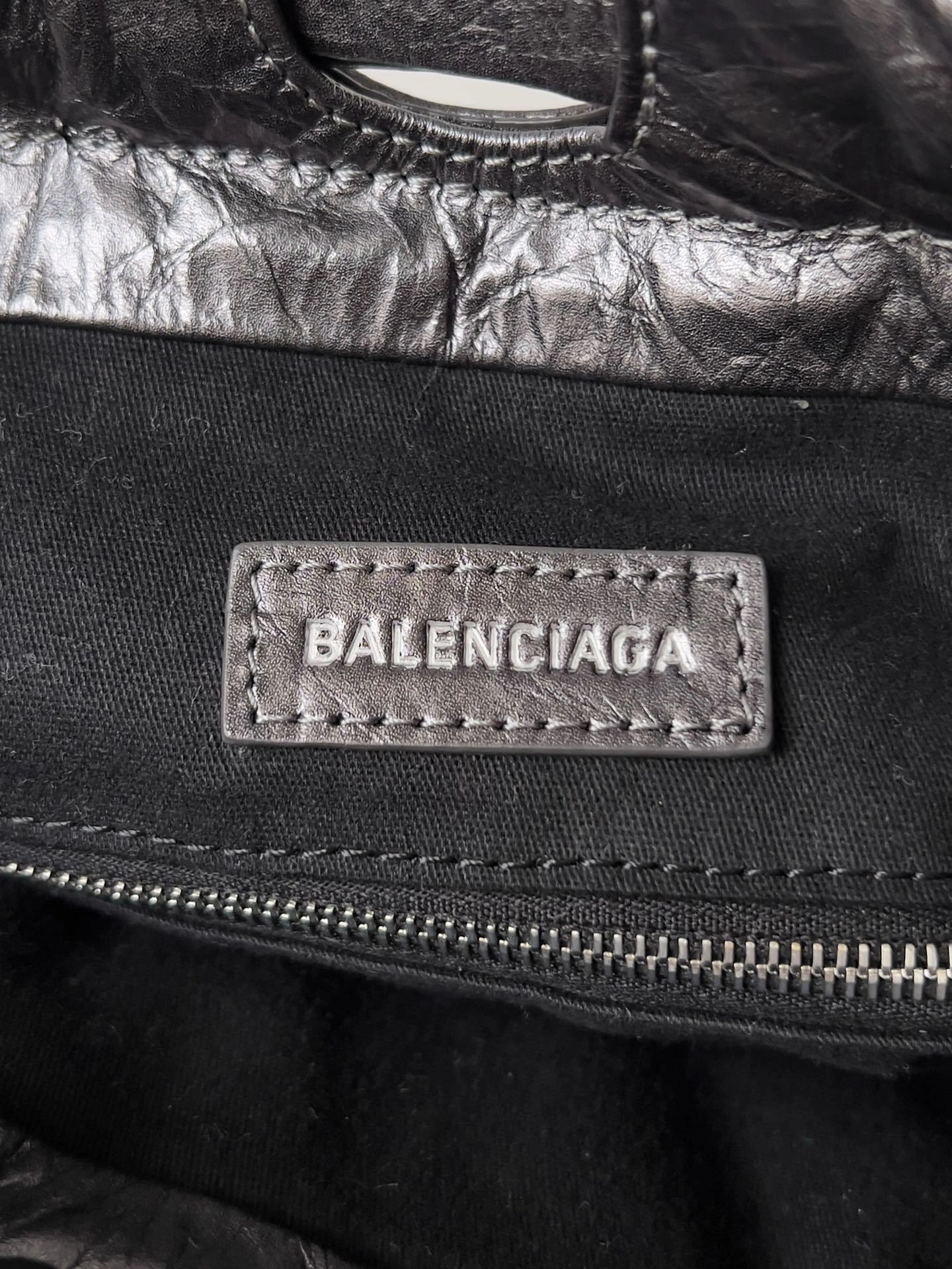 MOMO-- 7429422AATG1314 Calfskin 𝑪𝒓𝒖𝒔𝒉 𝙏𝙧𝙖𝙨𝙝 item:C-B063L0819R