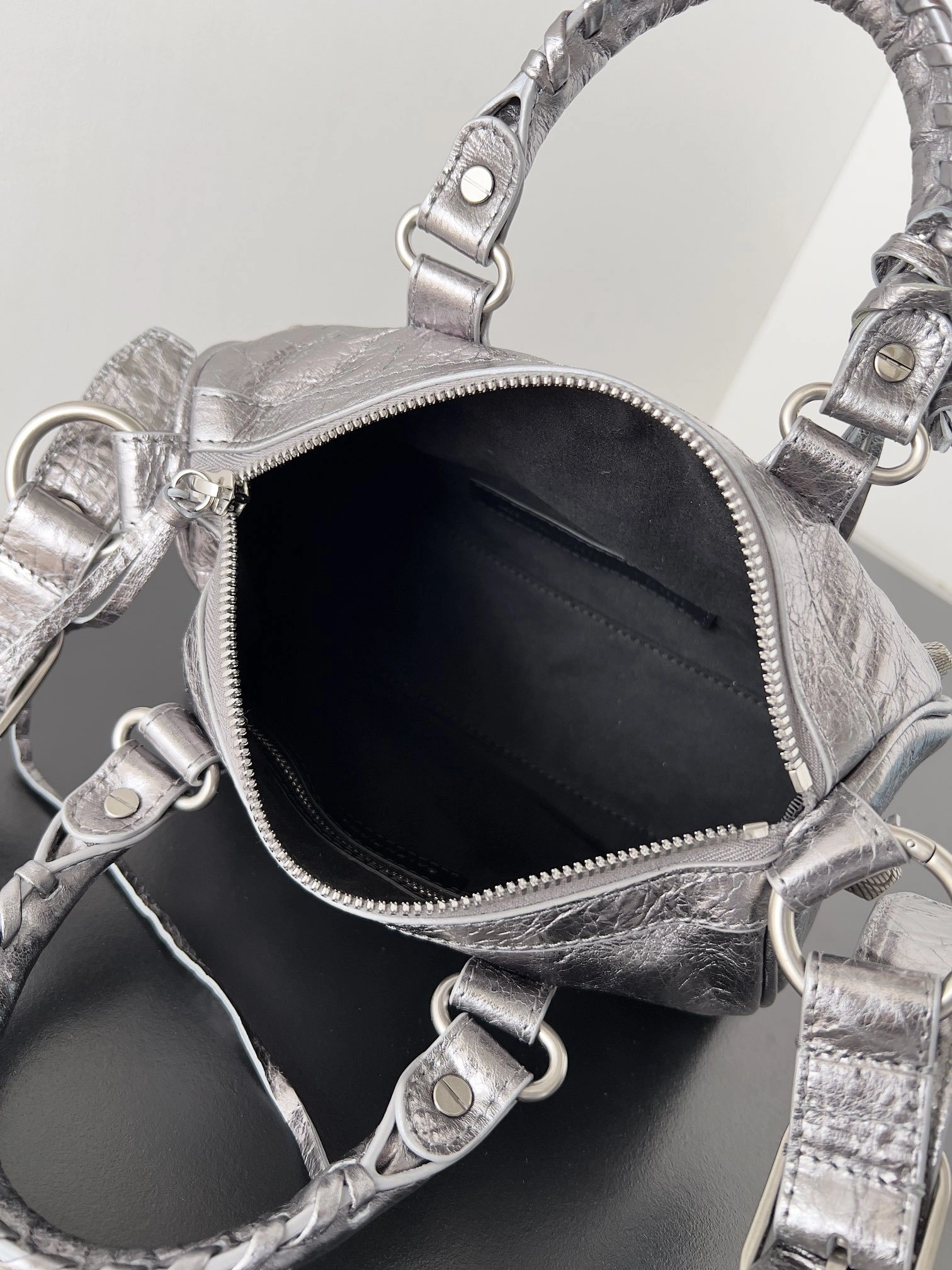 MOMO-- 7433560GT3Y8103 Le Cagole mini duffle bag item:C-B063L0811R