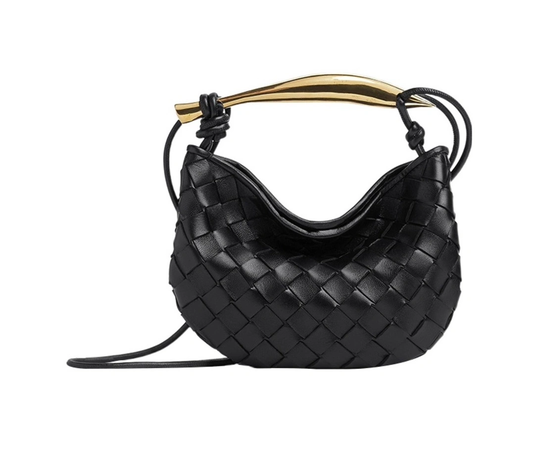 MOMO-- 744267VCPP11019 item:D-B063A1564
