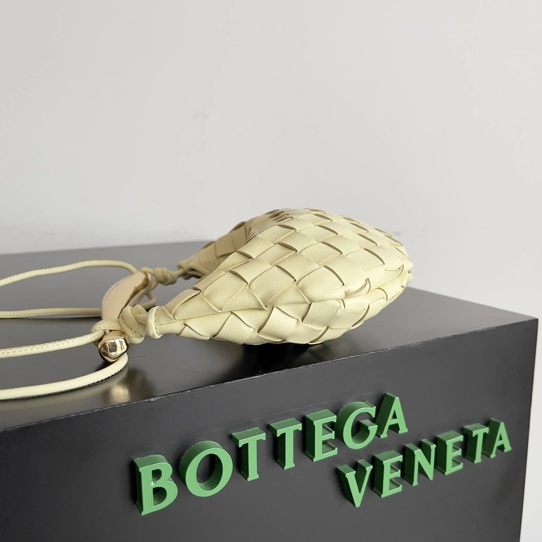 MOMO-- 744267VCPP17455 item:D-B063A1641
