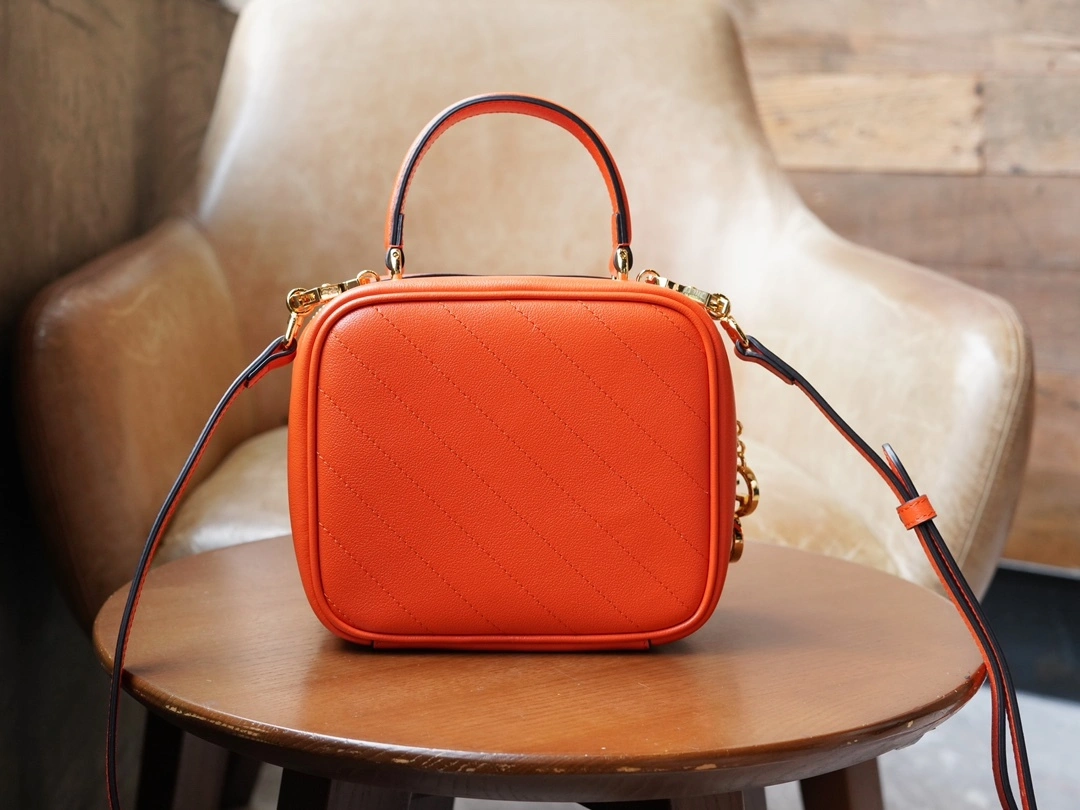 MOMO-- 744434-1IV0G-7519 high quality version item：C-B461H1056Q
