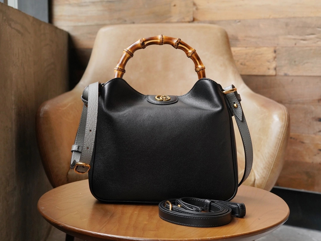 MOMO-- 746251-UAAAY-1092 high quality version item：C-B461H1066Q