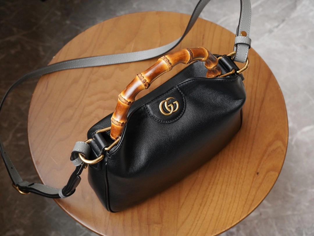 MOMO-- 746251-UAAAY-1092 high quality version item：C-B461H1066Q