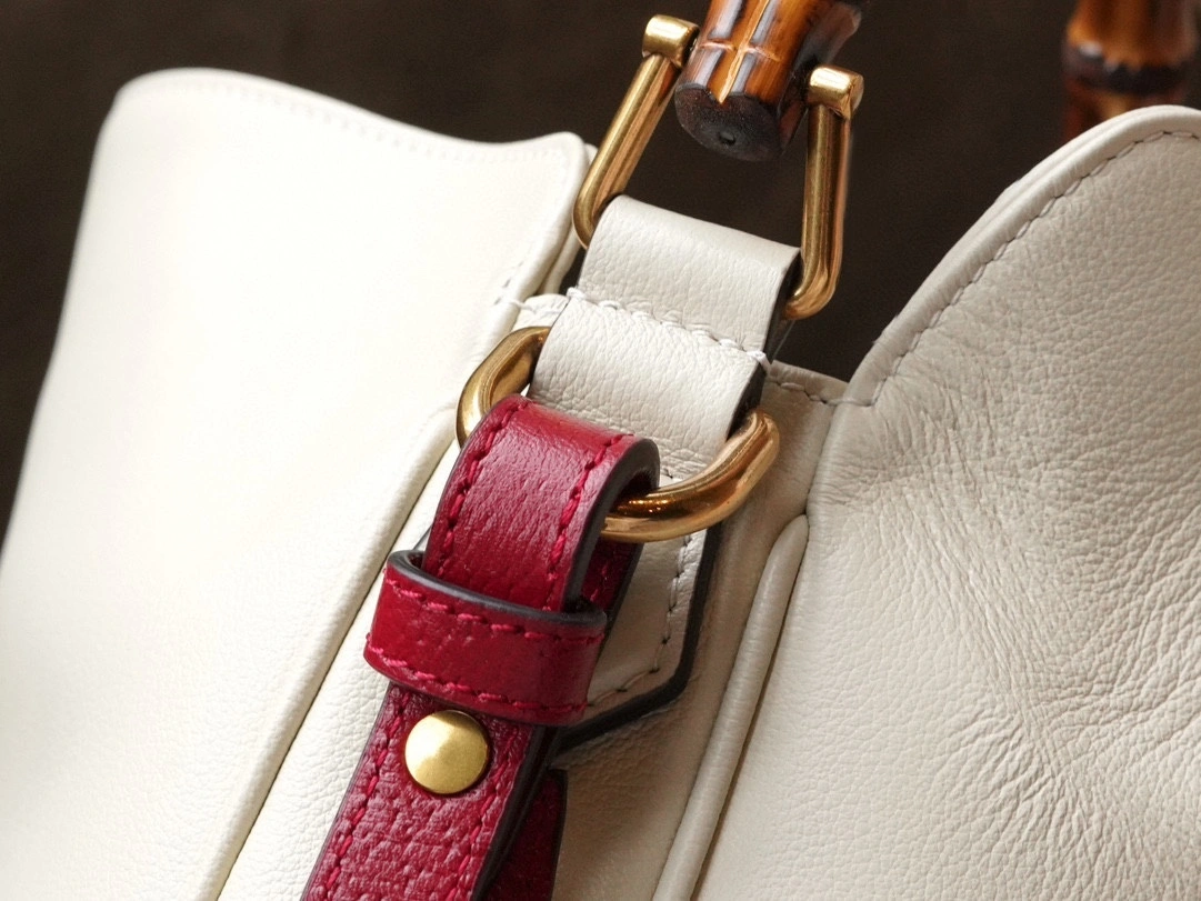 MOMO-- 746251-UAAAY-9043 high quality version item：C-B461H1068Q